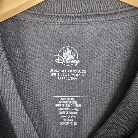 DISNEY PARKS WOMENS J’ADORE MICKEY MOUSE BLACK POCKET T-SHIRT SIZE X-SMALL - Picture 4 of 10